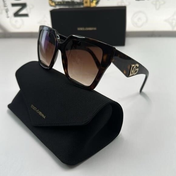 Dolce and Gabbana Brown Gradient Butterfly Ladies Sunglasses DG4438 502/13 55 - Picture 7 of 14